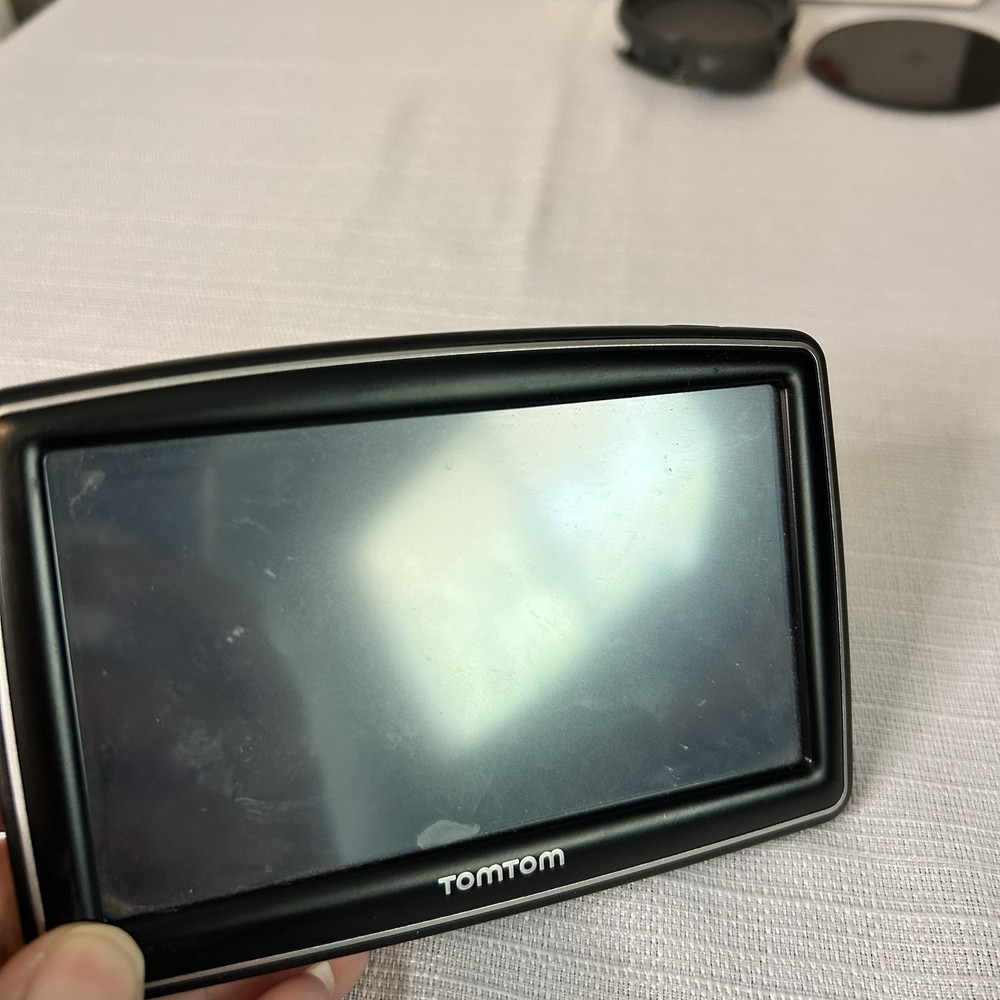 TomTom XXL 540S - Customized Maps Automotive Mountable