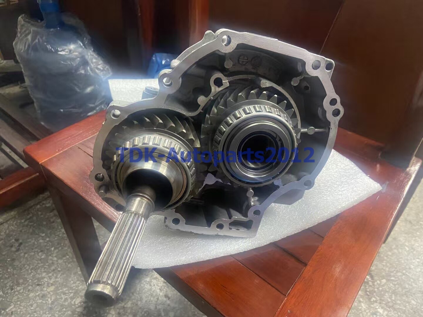 Transfer Case Assy A2212700326 for Mercedes-Benz W204 X204 W212 W221 W218 4Matic