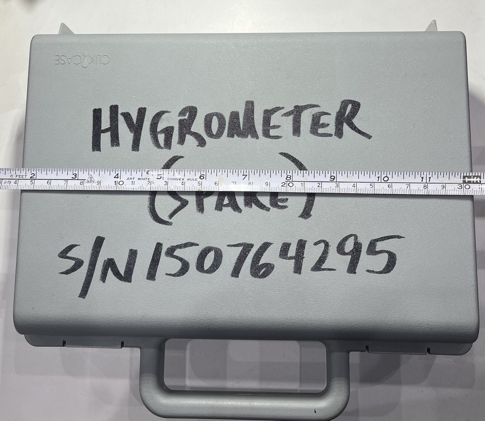 Traceable Hygrometer Thermometer with Memory and Probe by VWR