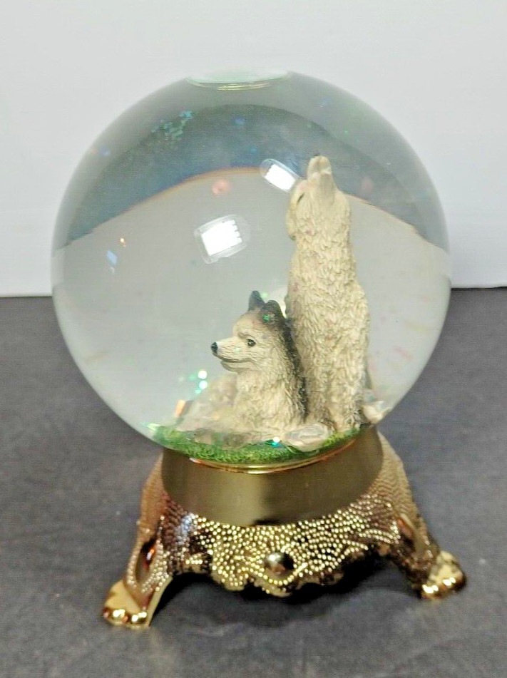 Eleco Glitter Snow Globe Howling Wolf Wolves Gold Plastic Base Collectible