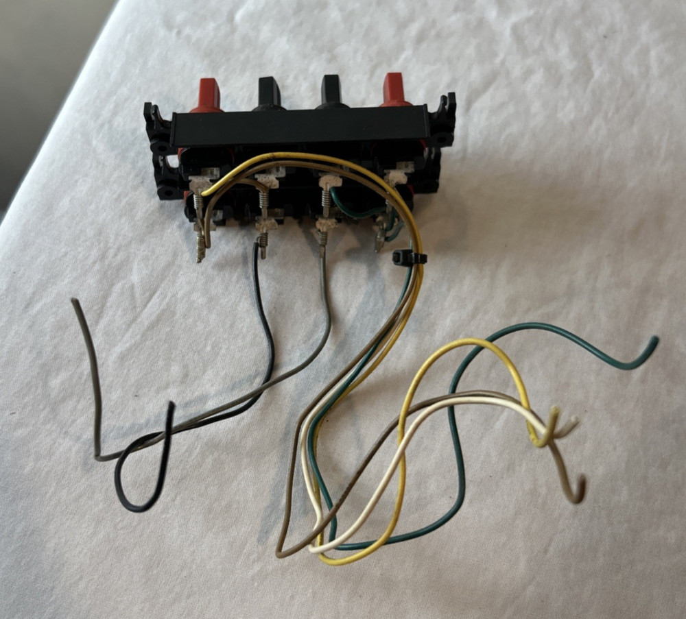 ONKYO TX-21 Speaker Terminal
