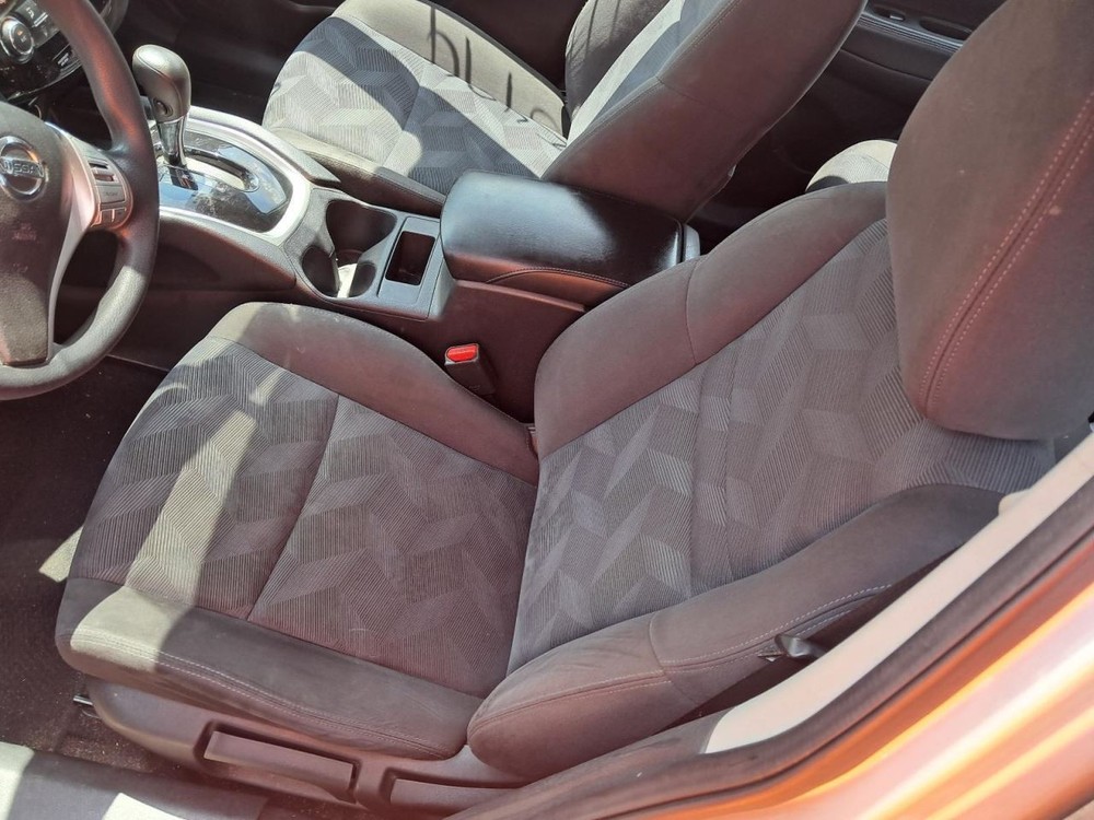 ROGUE 2015 Glove Box 4761233