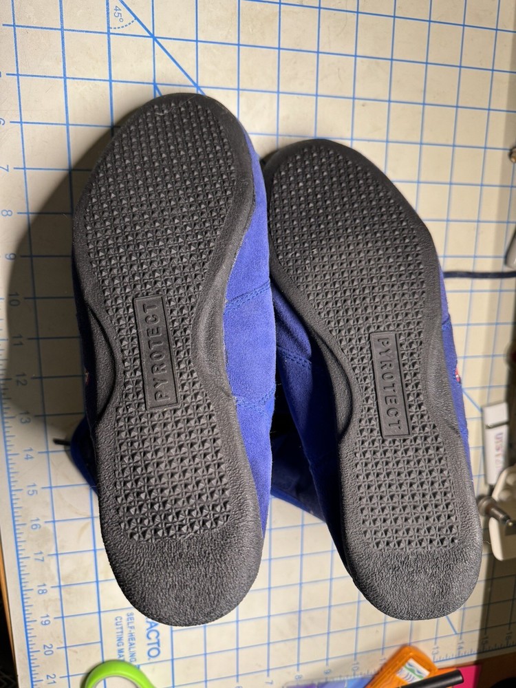 Protect Racing Shoes Size 7.5 Blue