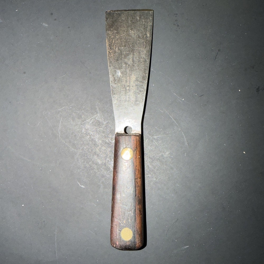 Vintage Red Devil P1-1/2" Medium Stiff Flex Putty Knife/ Scraper