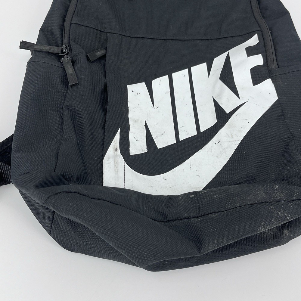 Nike 72 Backpack Black With Zip Closure