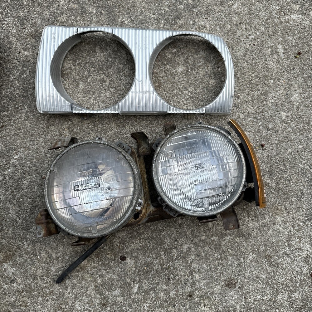 Audi 5000 main lights L/R