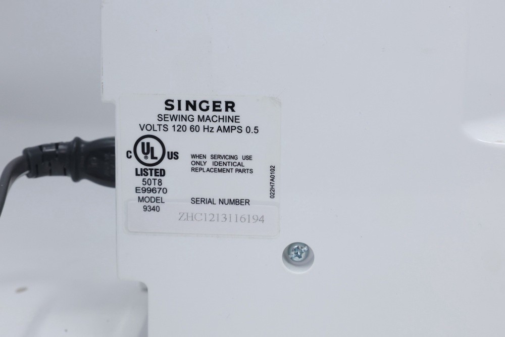 Singer 9340 Computerized Sewing Machine *TESTED/WORKING* (NO FOOT PEDAL/CABLES)