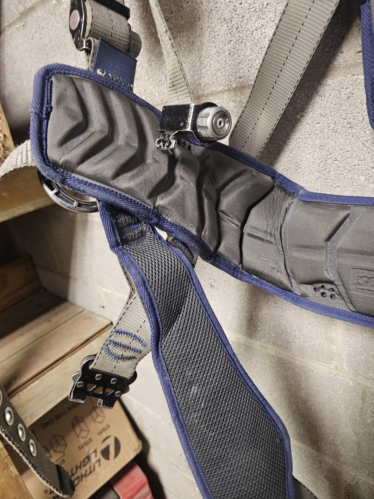 3M DBI-SALA EXOFIT STRATA XL FULL BODY HARNESS FALL PROTECTION XL BELT 1112538