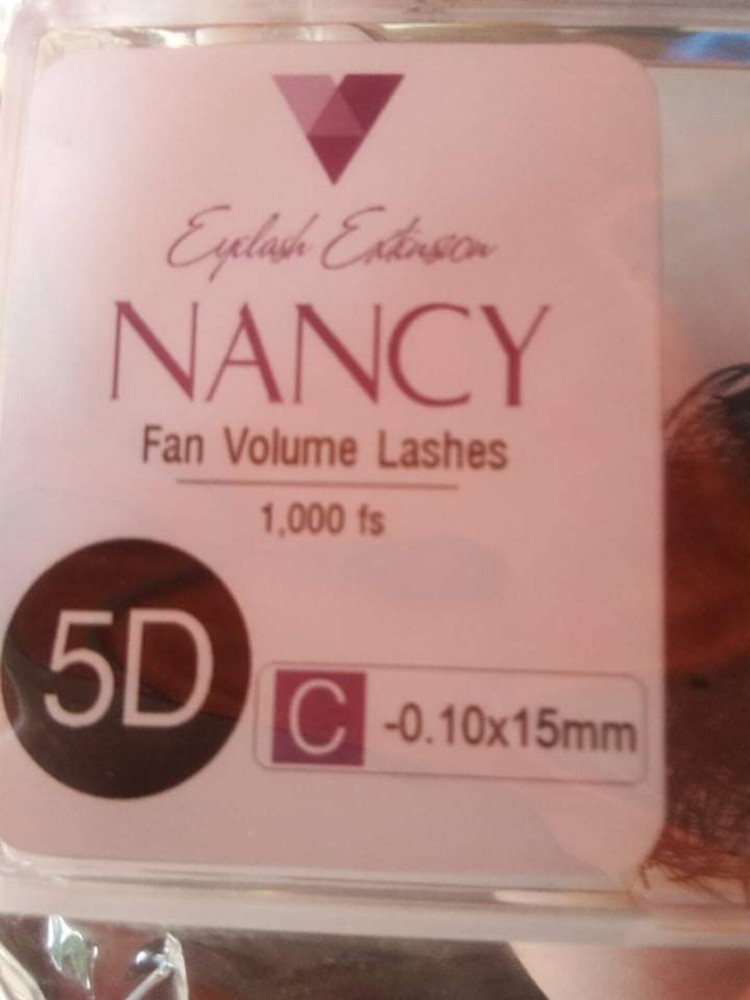 lash extensions fan