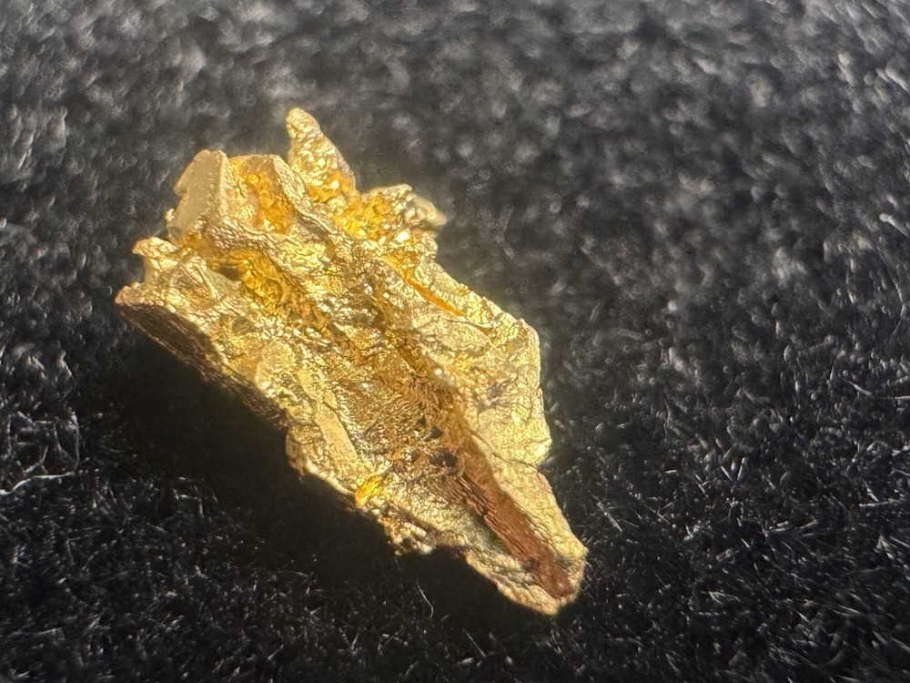 0.26g Folsom CA Crystallized Gold Nugget – Sharp Natural Structure