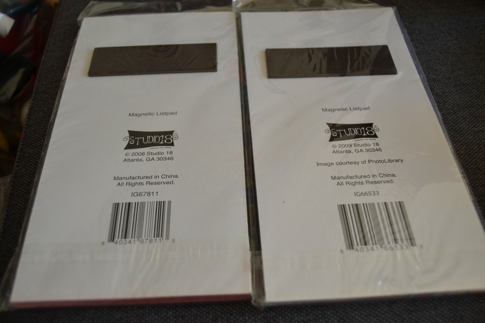 2 Magnetic Grocery Pads Lined Notes CUPCAKES MULTI-COLORED NIP STUDIO18