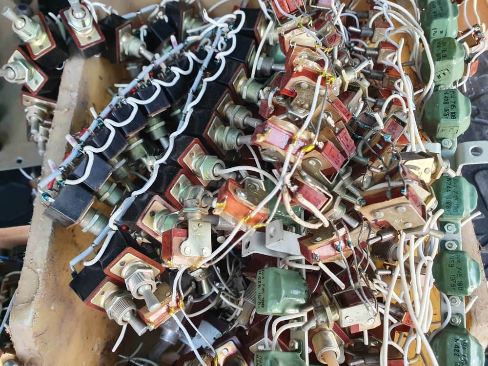 toggle switch TP1-2 Made in USSR NEW! Lot 10pcs.+