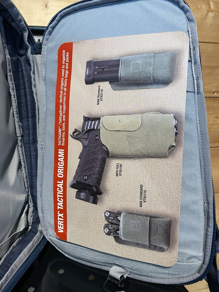 Vertx Commuter 2.0 Sling Backpack blue