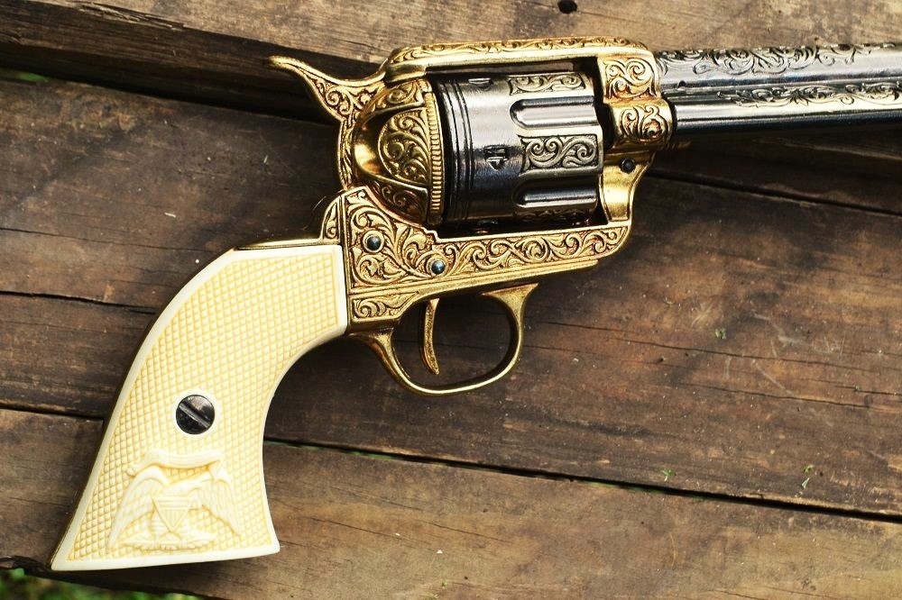 Colt Cavalry M1873 Single Action Army Peacemaker Revolver - 1873 - Denix Replica
