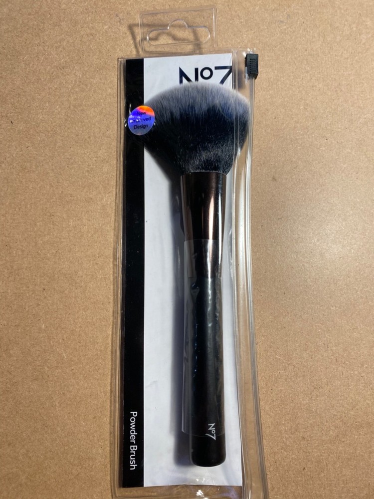 No7 powder brush