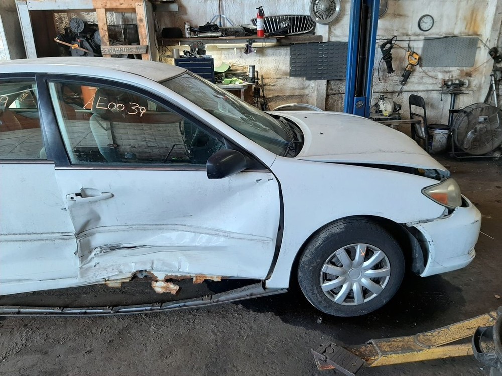 CAMRY 2003 Glove Box 1084967