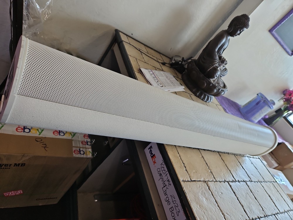 Community Entasys Speakers. High performance 3-Way Column Line Array System