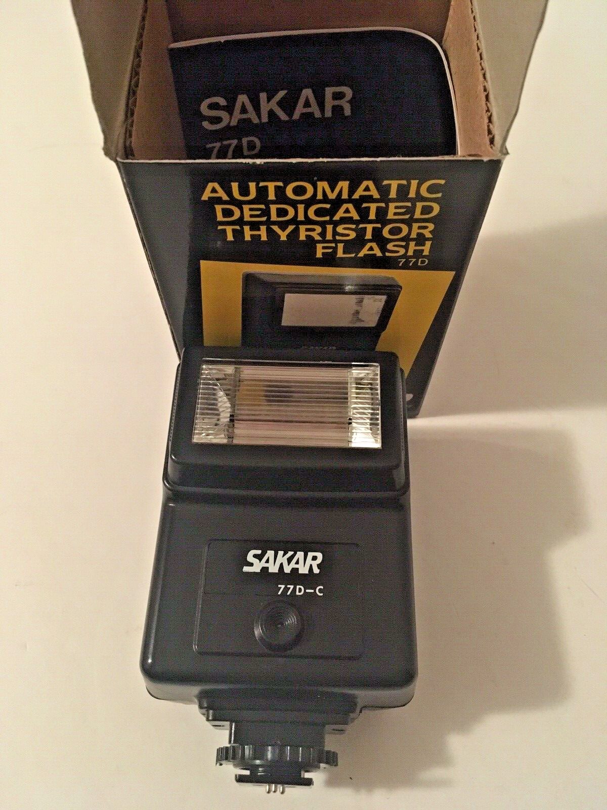 New Sakar Automatic Dedicated Thyristor Flash 77D Original Box Paperwork
