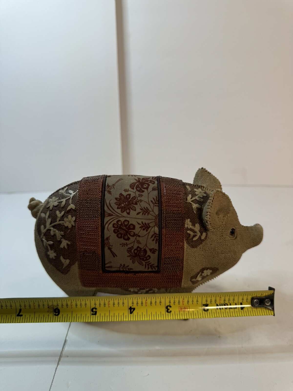 Canvas Mache Folk Art Glass Eyes Pig Figurine Decoration