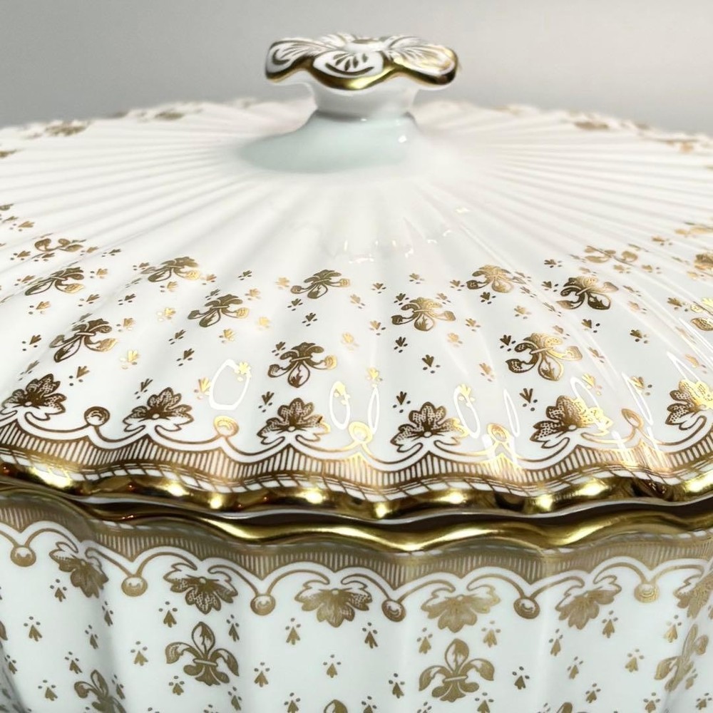 Spode Fleur de Lys Gold Covered Vegetable Serving Bowl with Lid