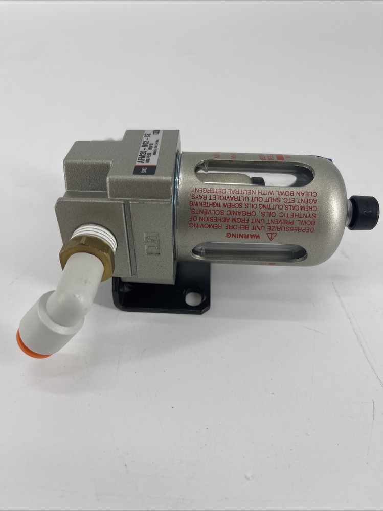 SMC AFM20-N02-CZ Mist Separator Broken Drain Plug