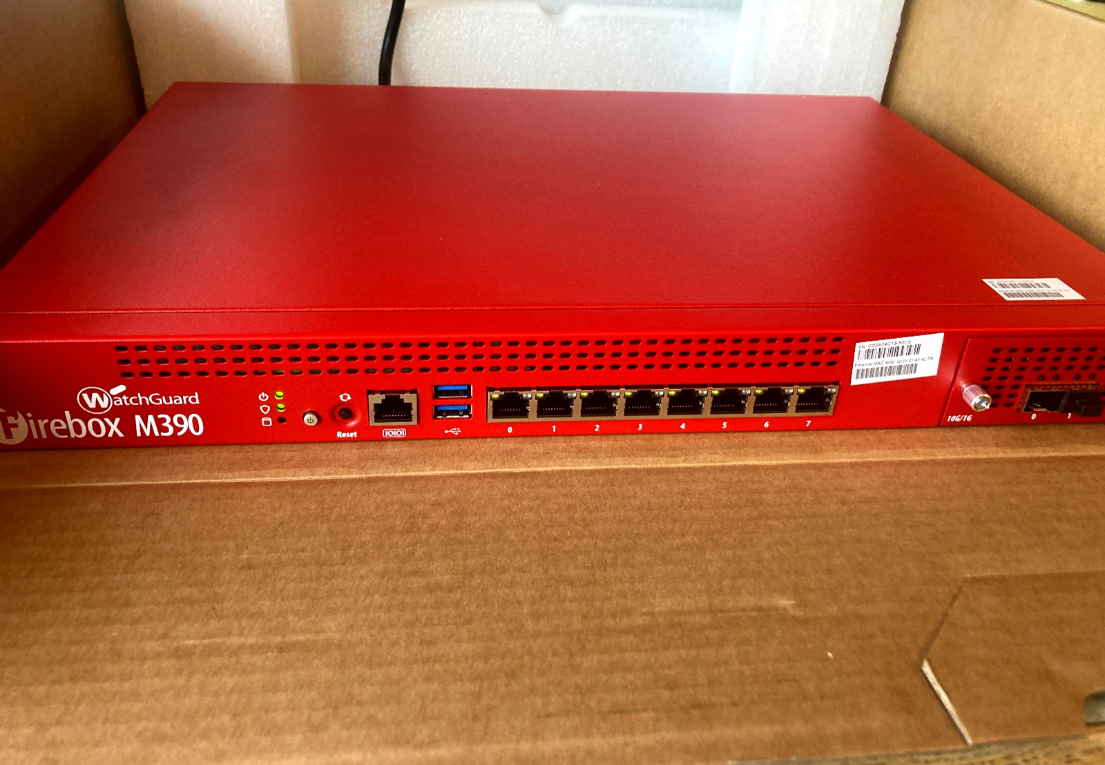 WatchGuard Firebox M390 Firewall CL3AE8