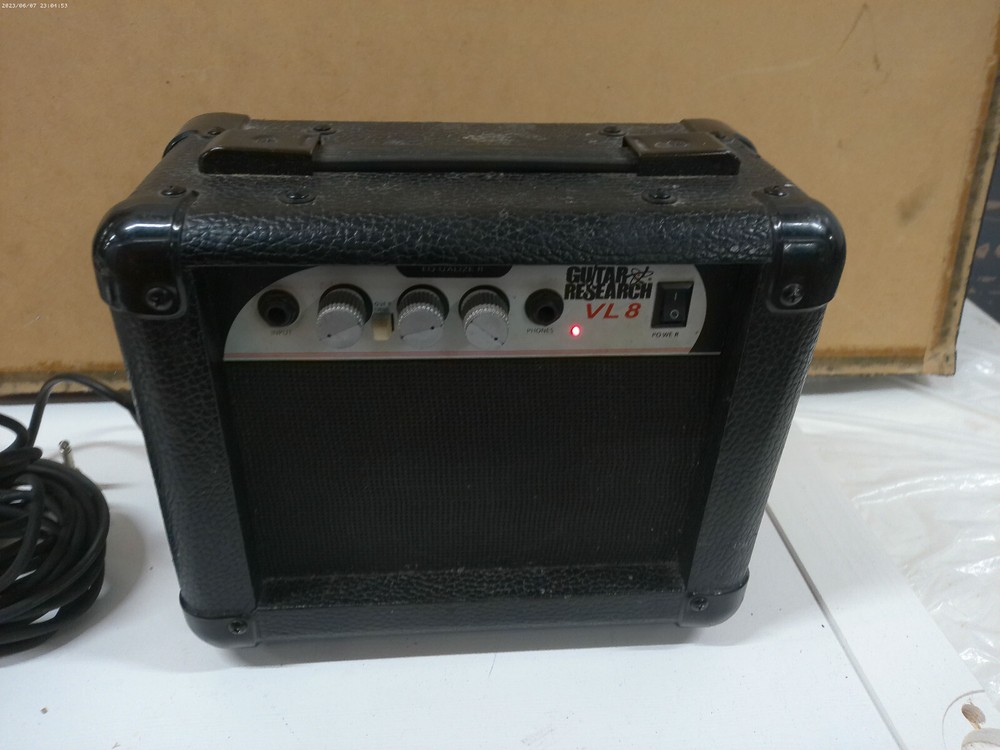 Guitar Research Mini Amplifier Model VL-8 Black Stageworks