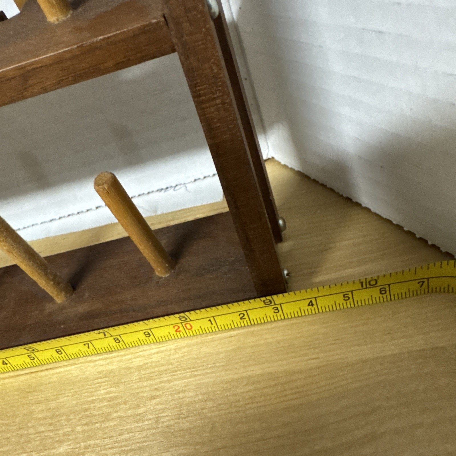 Vintage Sewing 15 Spool Thread Thimble Holder Wall or Stand Display Vintage