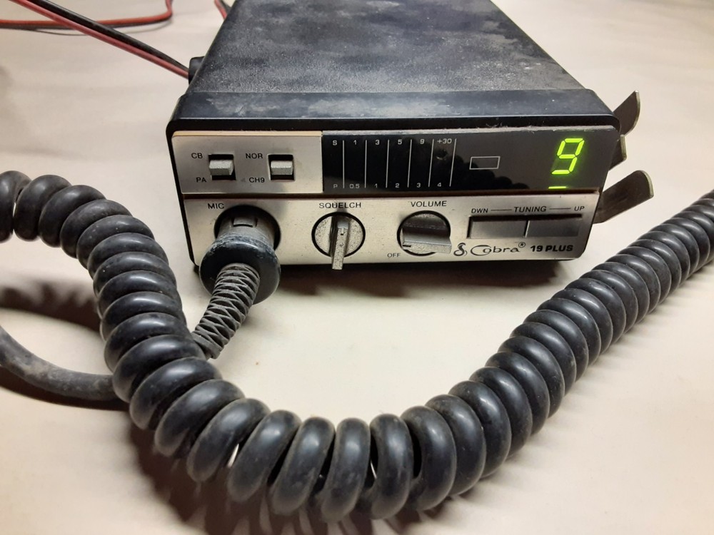 Cobra 19 Plus CB Radio UNTESTED