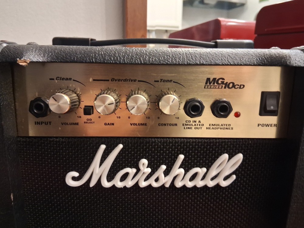 Marshall MG10CD Guitar amp