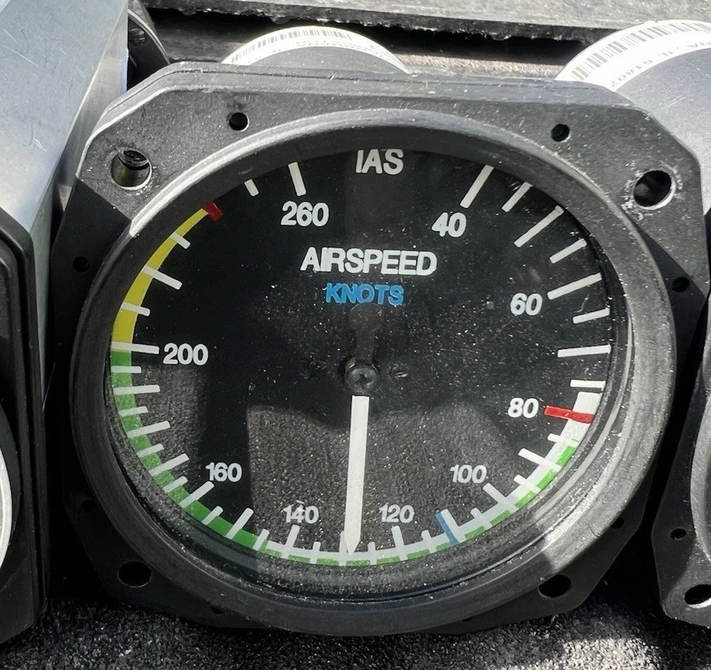 Beechcraft-Style Airspeed Indicator (IAS) – Knots – Flight Simulator Only