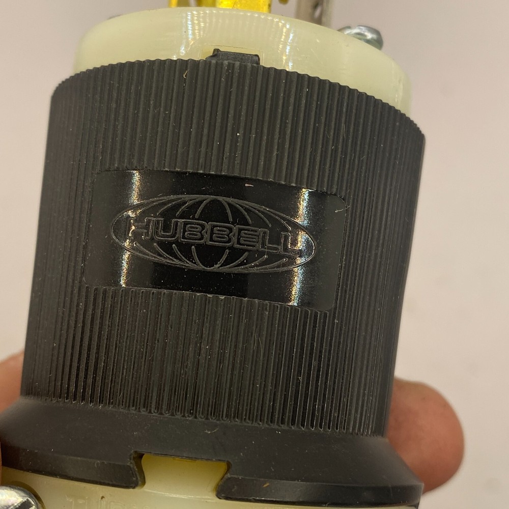 Hubbell 20A 125V Turn & Pull Grounding Locking Plug🔔