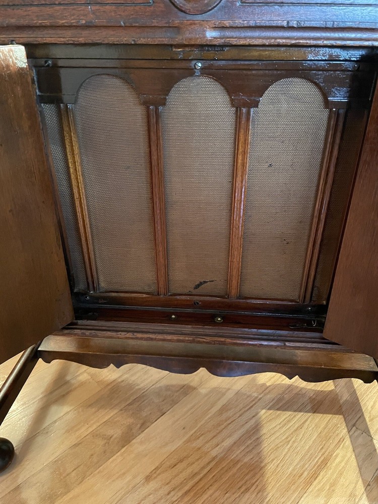 Victor Victrola Granada Phonograph