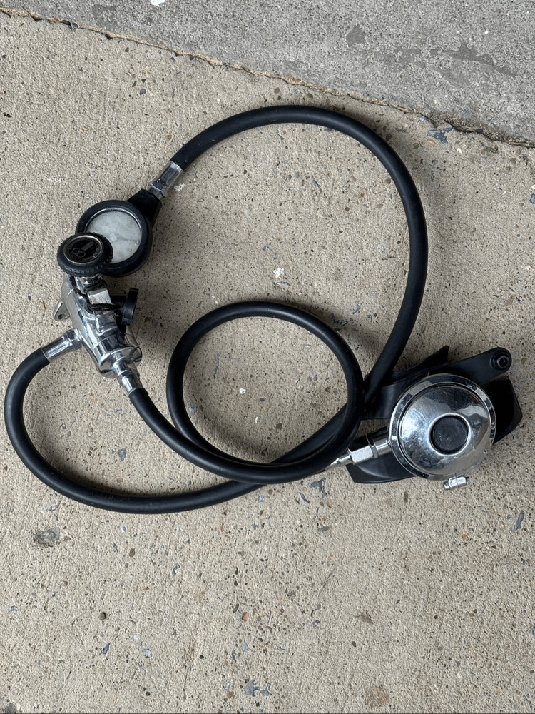 US Divers AquaLung Regular Set *As Is-Not Tested*