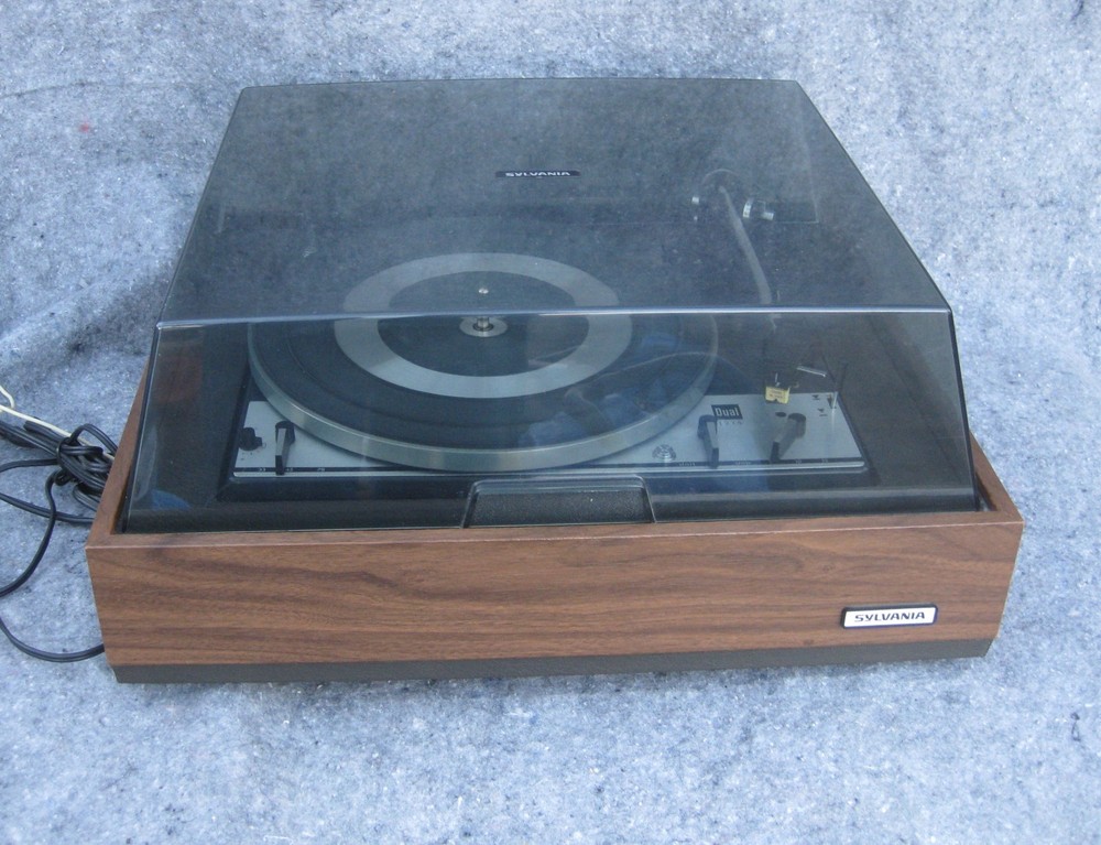 Sylvania Made By Dual 1216 Automatic Stereo Turntable Record Player - TESTED