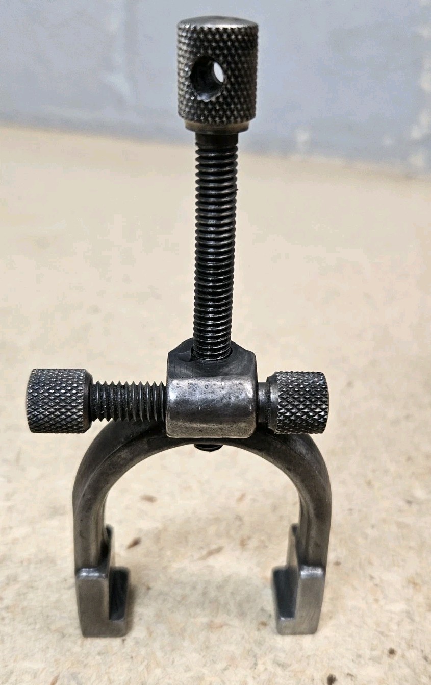 Starrett No. 567 Hardened V-Block with clamp - Made in the U.S.A.