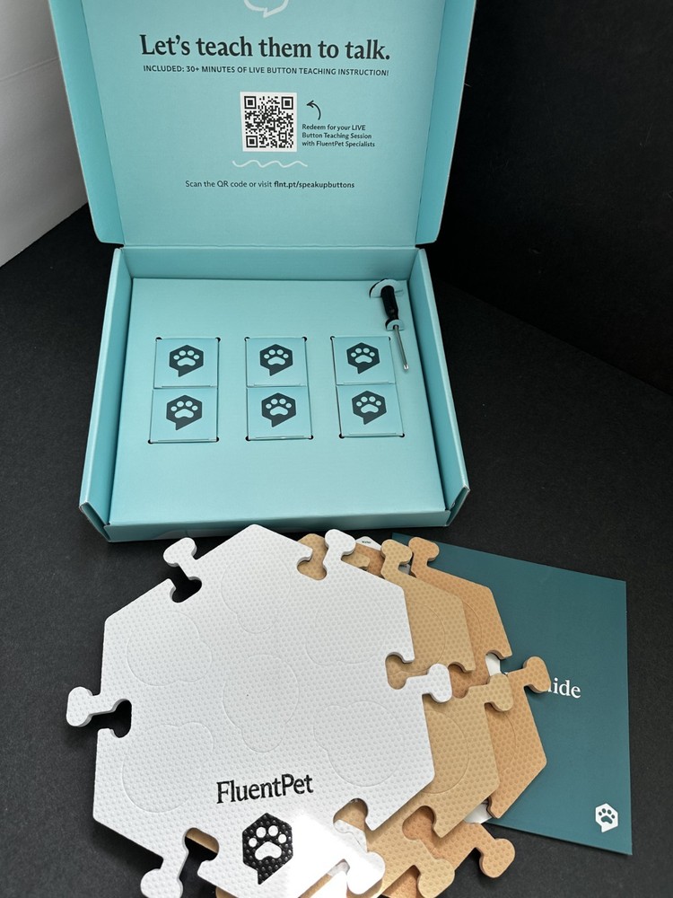 FluentPet Get Started Kit – 6 Buttons + 3 Tiles – Used in Excellent condition