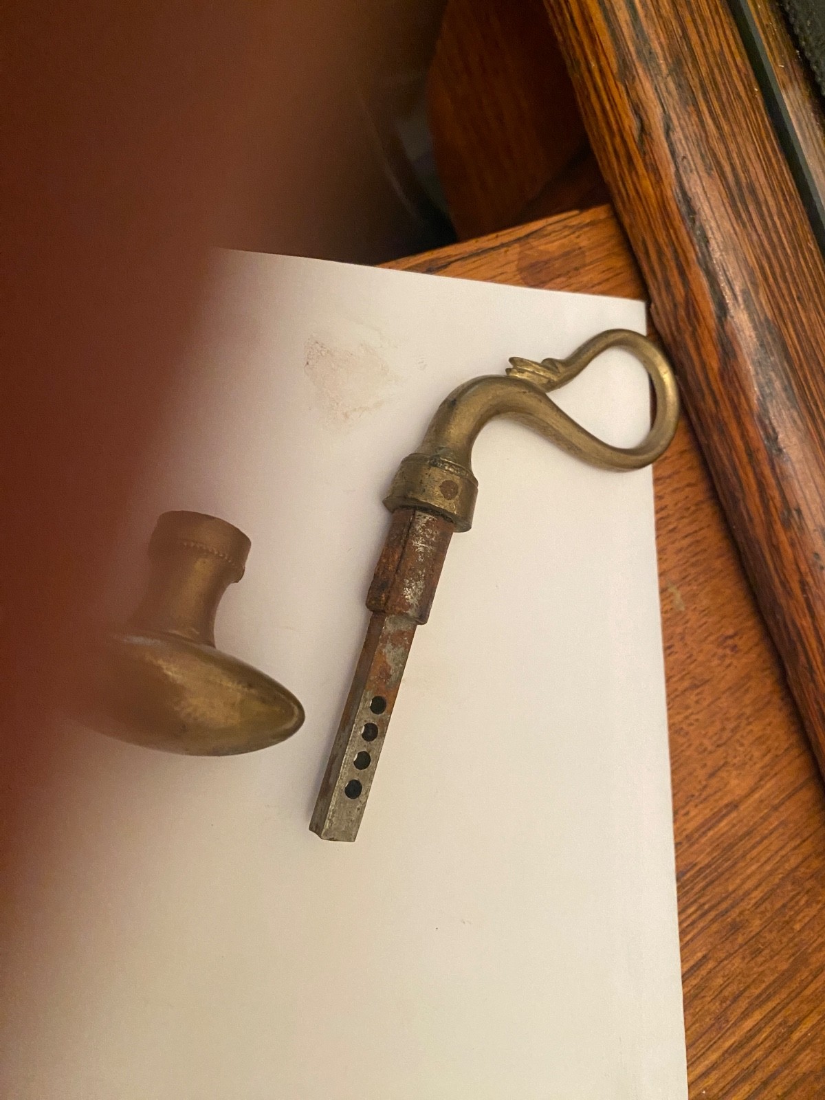 4.5"- 5" ANTIQUE BRASS DOOR KNOB WITH SWAN LEVER AND KNOB - .25" spindle.