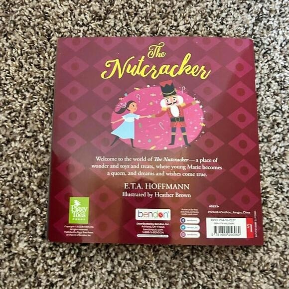 Scholastic Christmas Theme Books 4 (NWT)