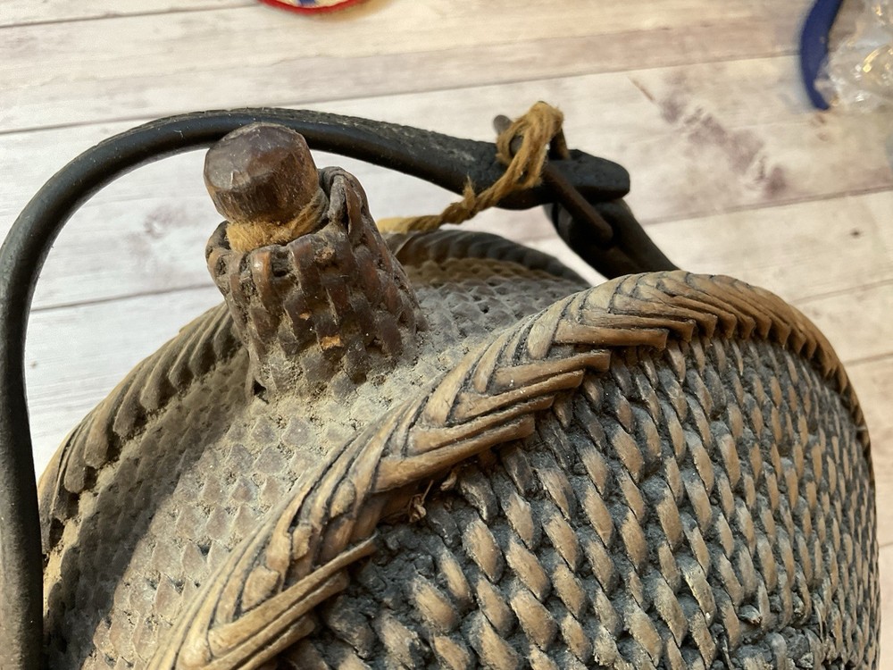 ORIGINAL EXCELLENT APACHE INDIAN WARS WOVEN CANTEEN W/ STRAP / STOPPER