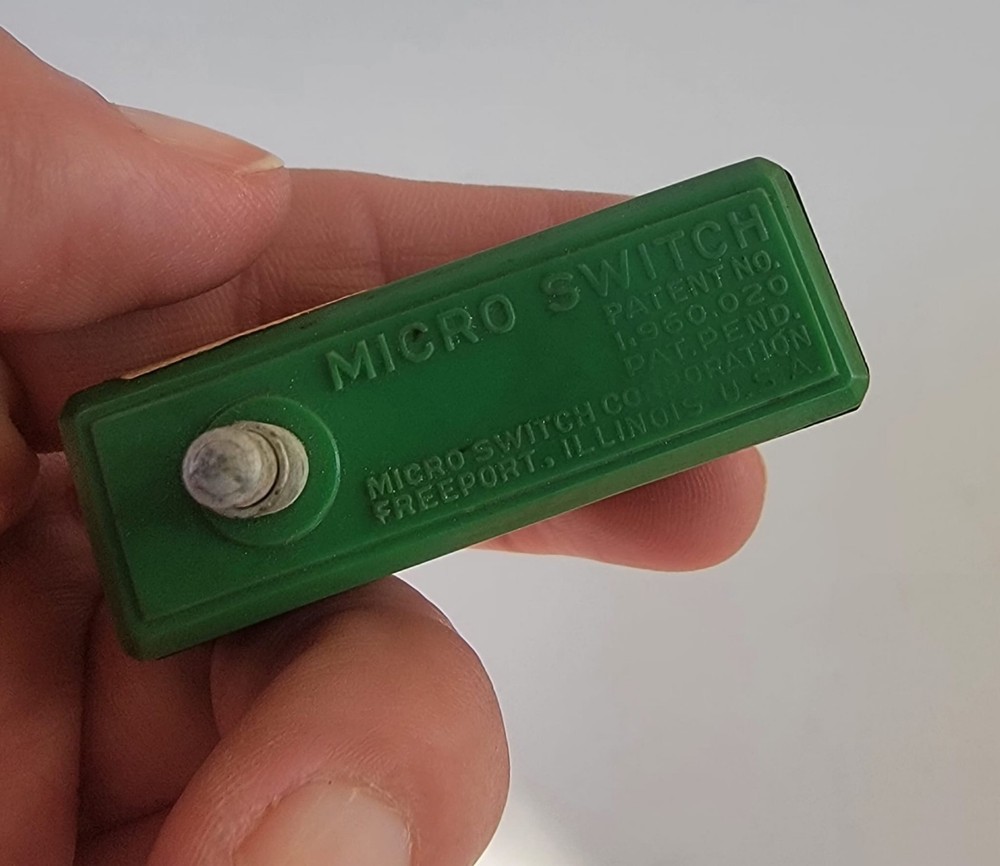 Micro Switch G-7RST Plunger Switch