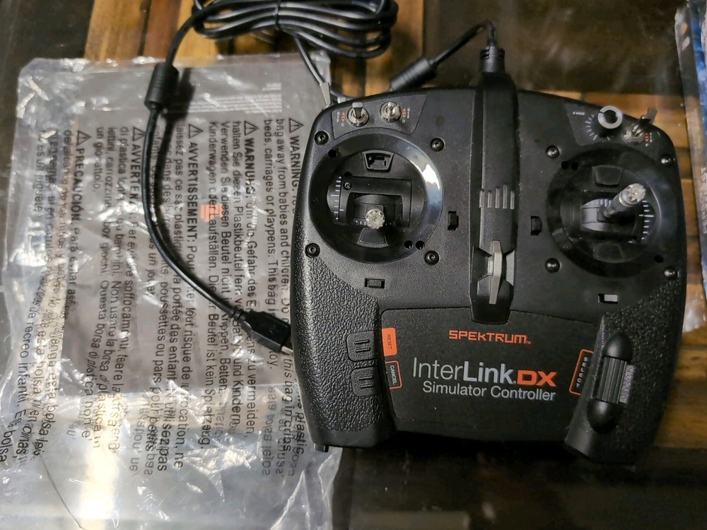 Spektrum InterLink DX Simulator Controller with USB Plug (SPMRFTX1)