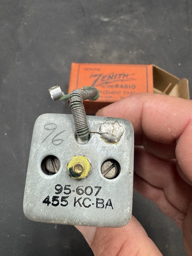 NOS Zenith Part #95-607 Vertical Output Transformer