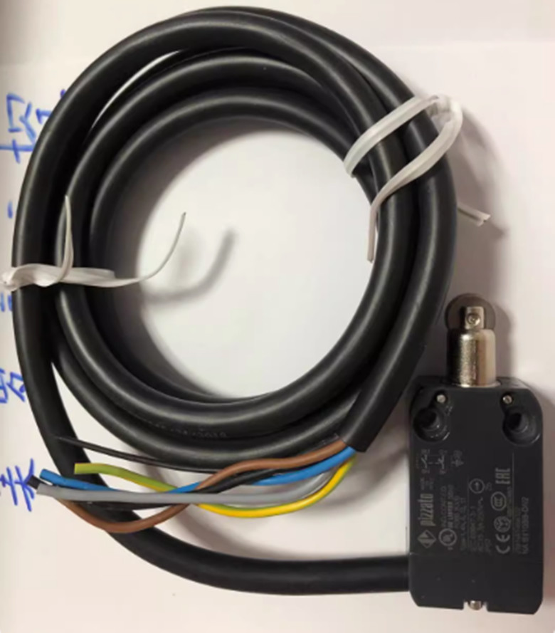 NEW Pizzato safety limit switch NA B110BB-DN2