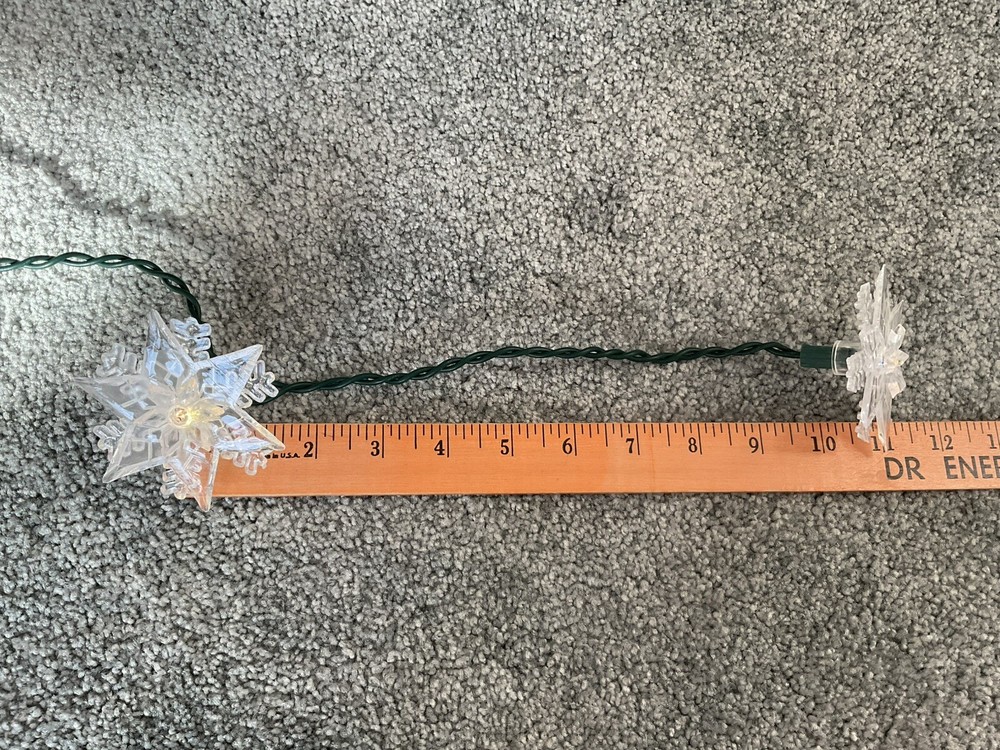 (10) Snowflake String Lights ~ Corded ~ 10’ Strand ~ Winter