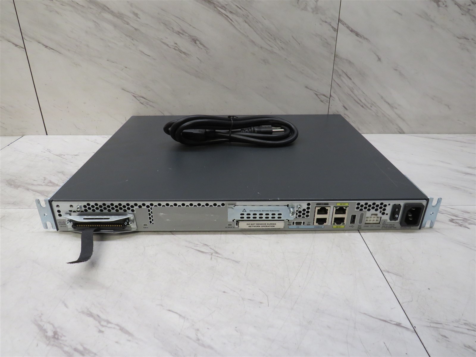 Cisco VG310 24-Port FXS Analog Voice Over IP Gateway w/ Power Cord