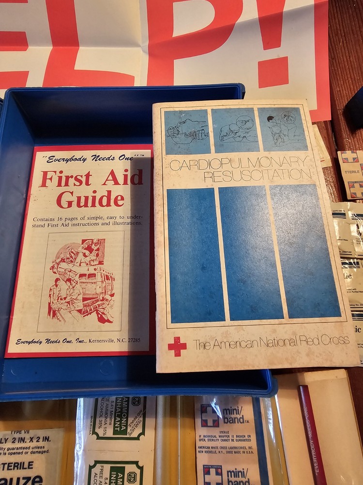 Vintage First Aid Kit 80's Comprehensive Pak