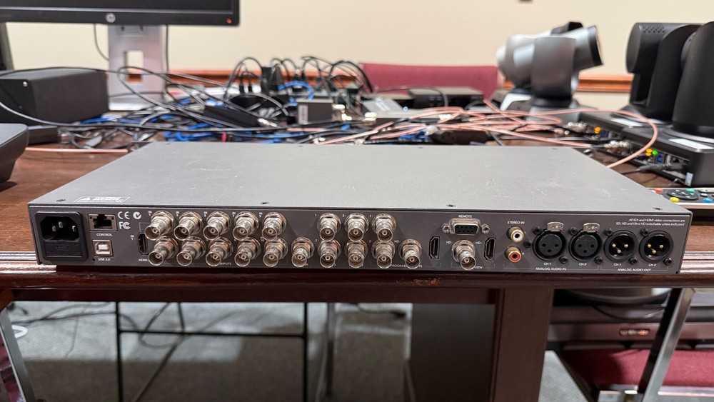 Blackmagic Design ATEM 1 M/E Production Studio 4K