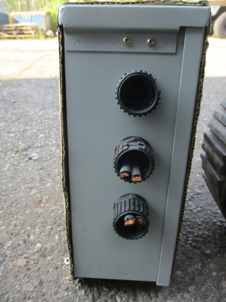 PROJACK MODEL M2 REMOTE CONTROLLED 5TH WHEEL GOOSENECK TRACKED TRAILER MOVER