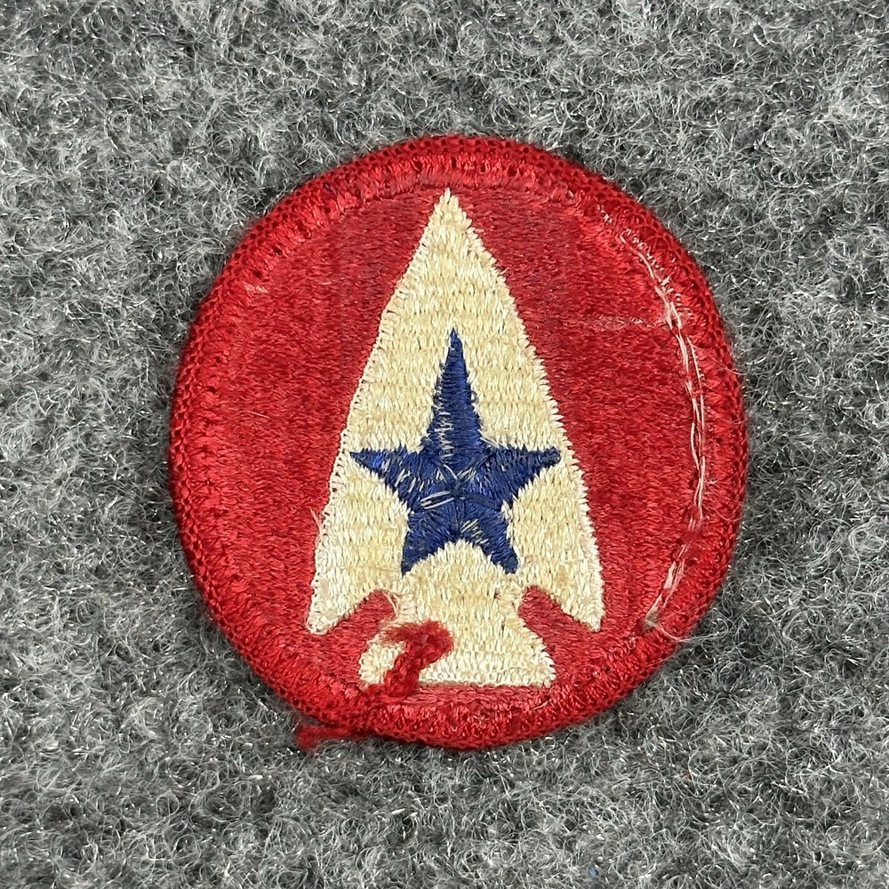 Vintage Army Combat Development Command Patch VTG WWII Red White Arrowhead Star